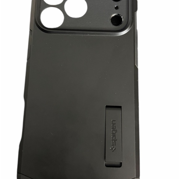 Spigen iPhone 17 pro max case! Tough Armor T Mag fit! Compatible with Magsafe! - Picture 2 of 4